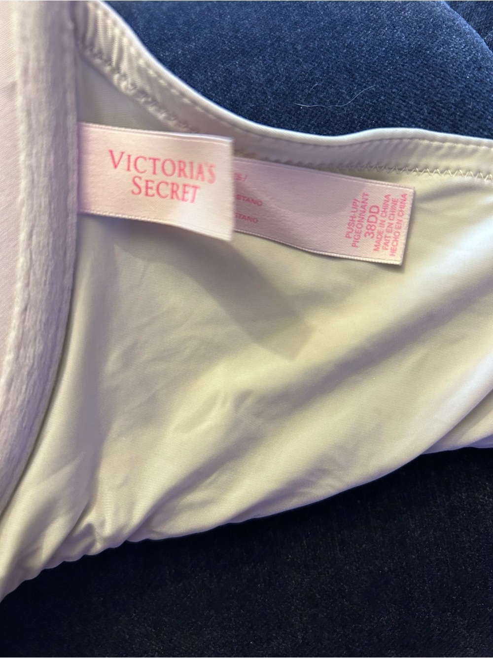 Victoria's Secret Light Gray Front-Closure T-Shirt Bra - Picture 5 of 6